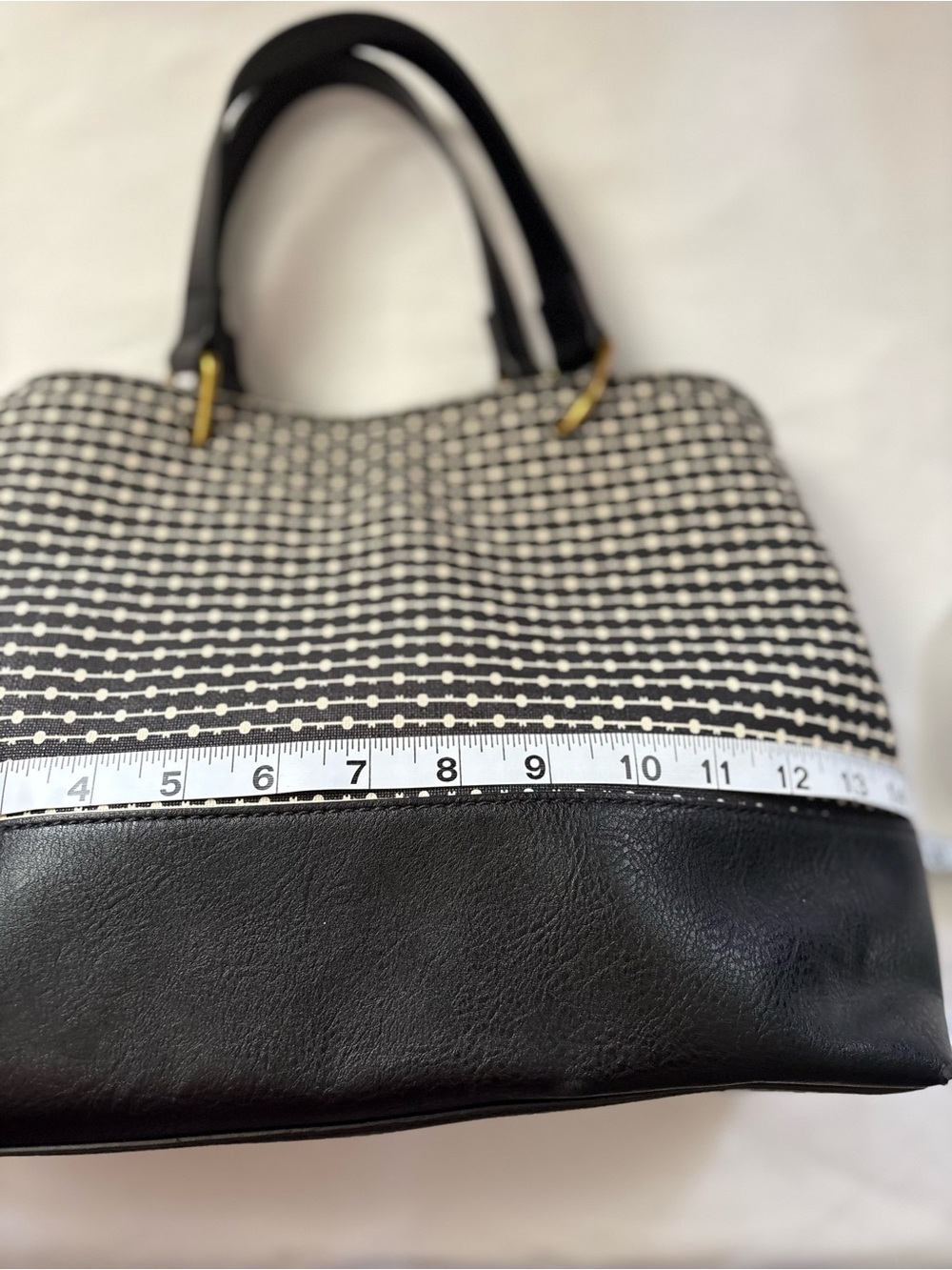 Fossil Convertible Black and White Pattern Satchel with Gold Hardware - Picture 13 of 16